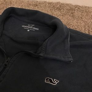 Vineyard Vines sweatshirt